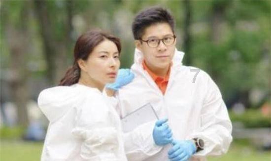 海口一猪肉摊用木炭灰给白猪肉涂抹上色已立案查处