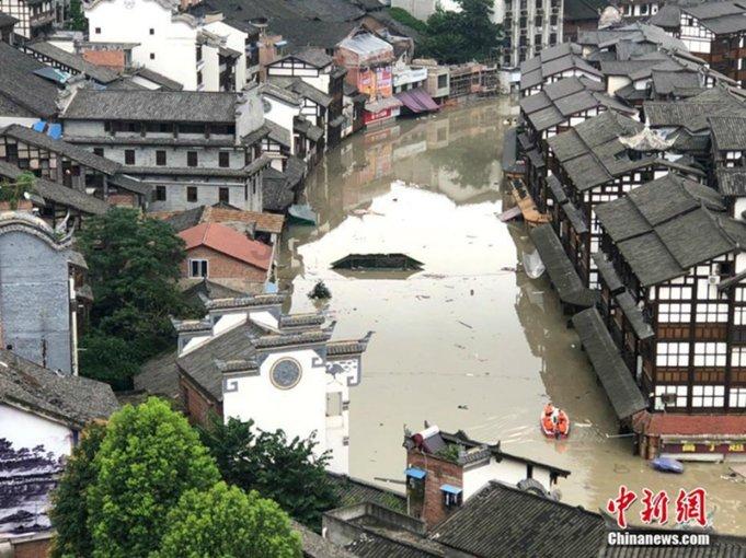 衣柜700一平方贵吗游戏画面